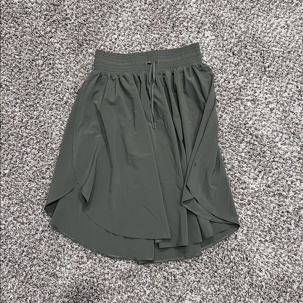 Lululemon Skirt Size 8